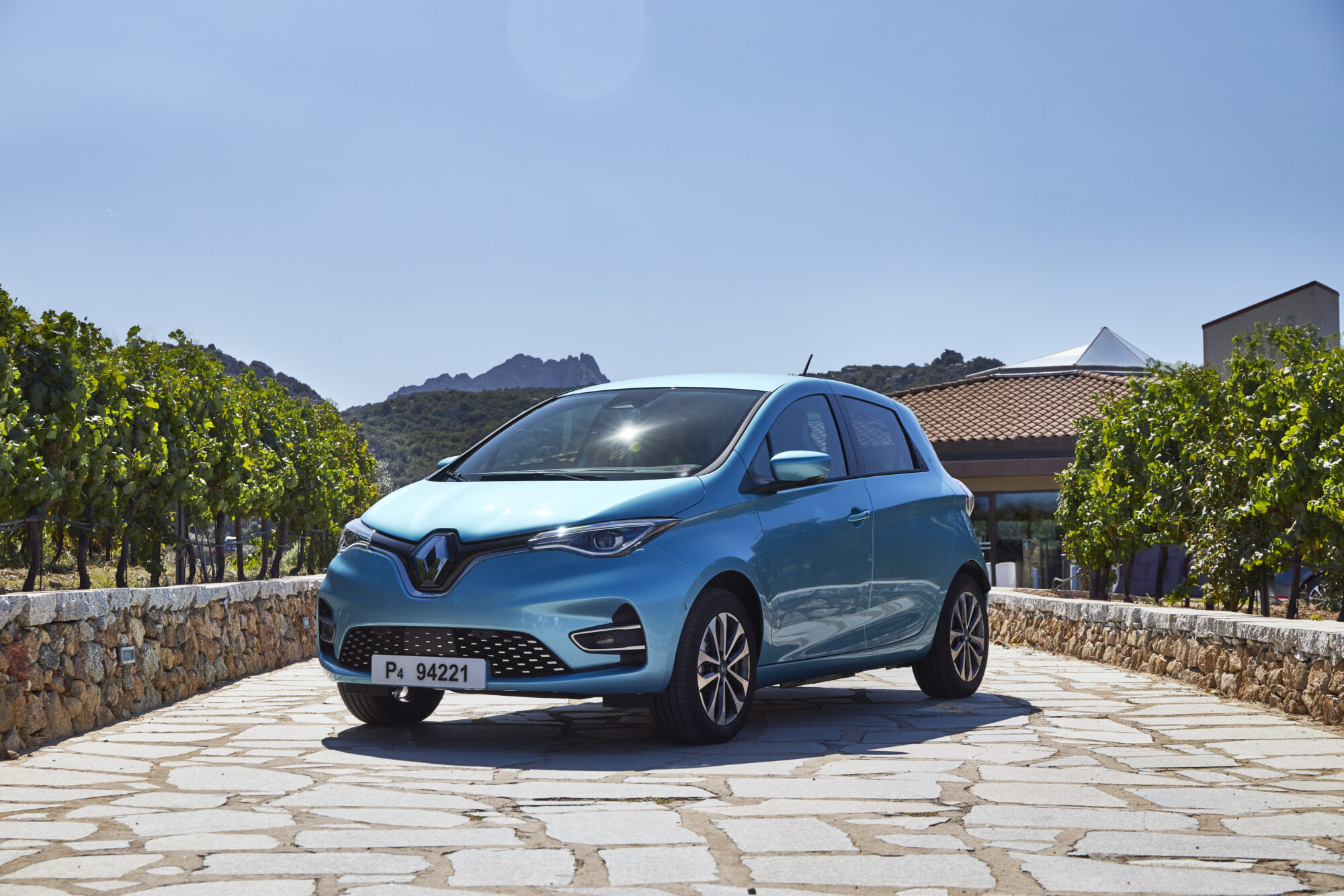 2019 - New Renault ZOE tests drive in Sardinia