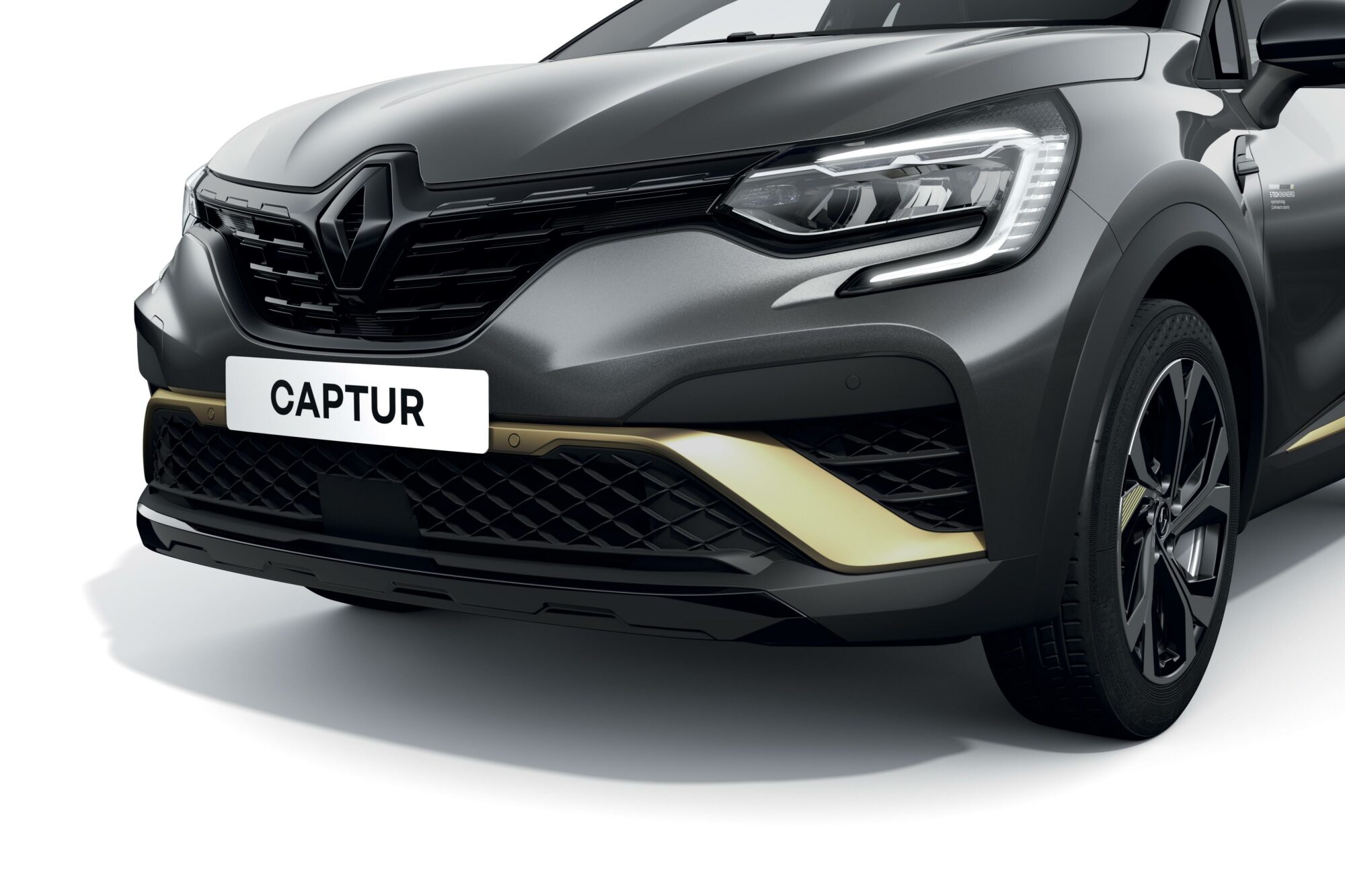 2022 - Renault CAPTUR E-Tech engineered