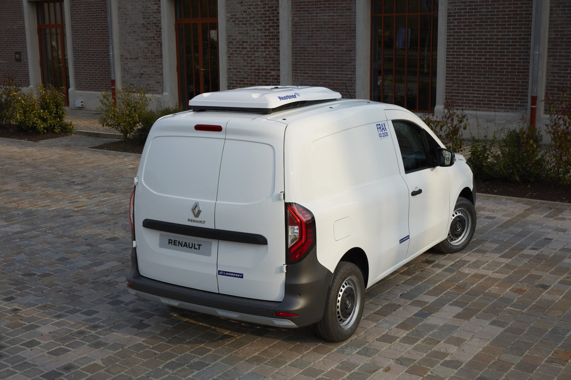 2021 - New Renault Kangoo Van - Tests drive - Converted vehicles