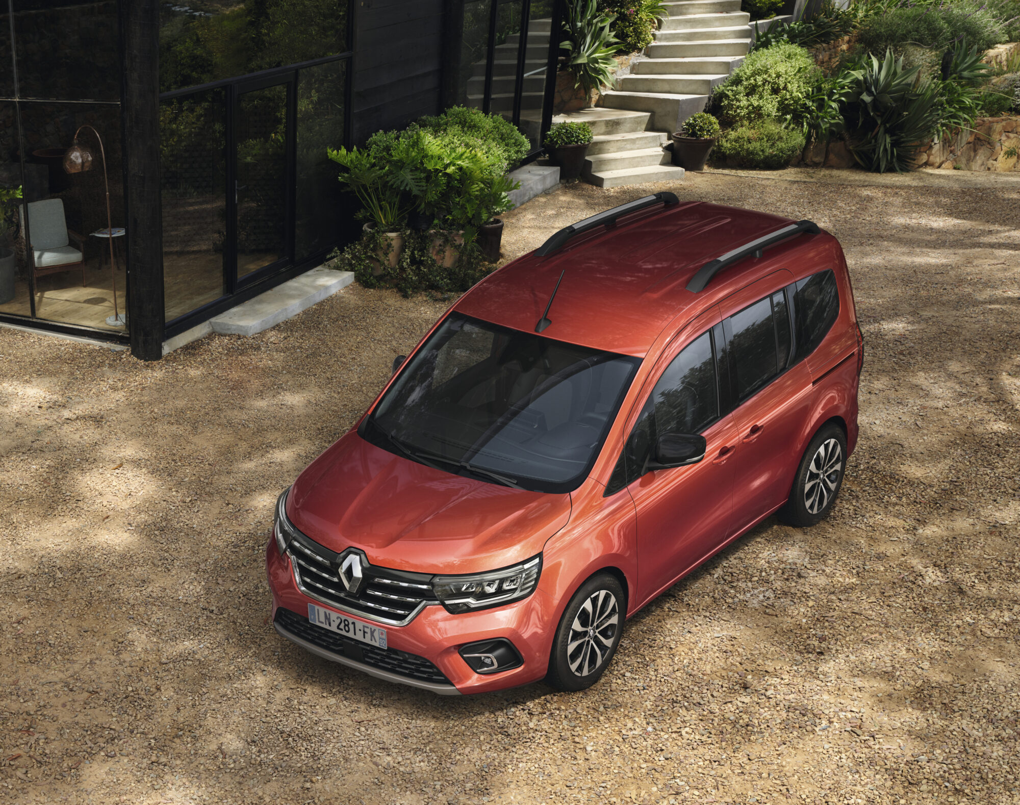 2021 - New Renault Kangoo - On location