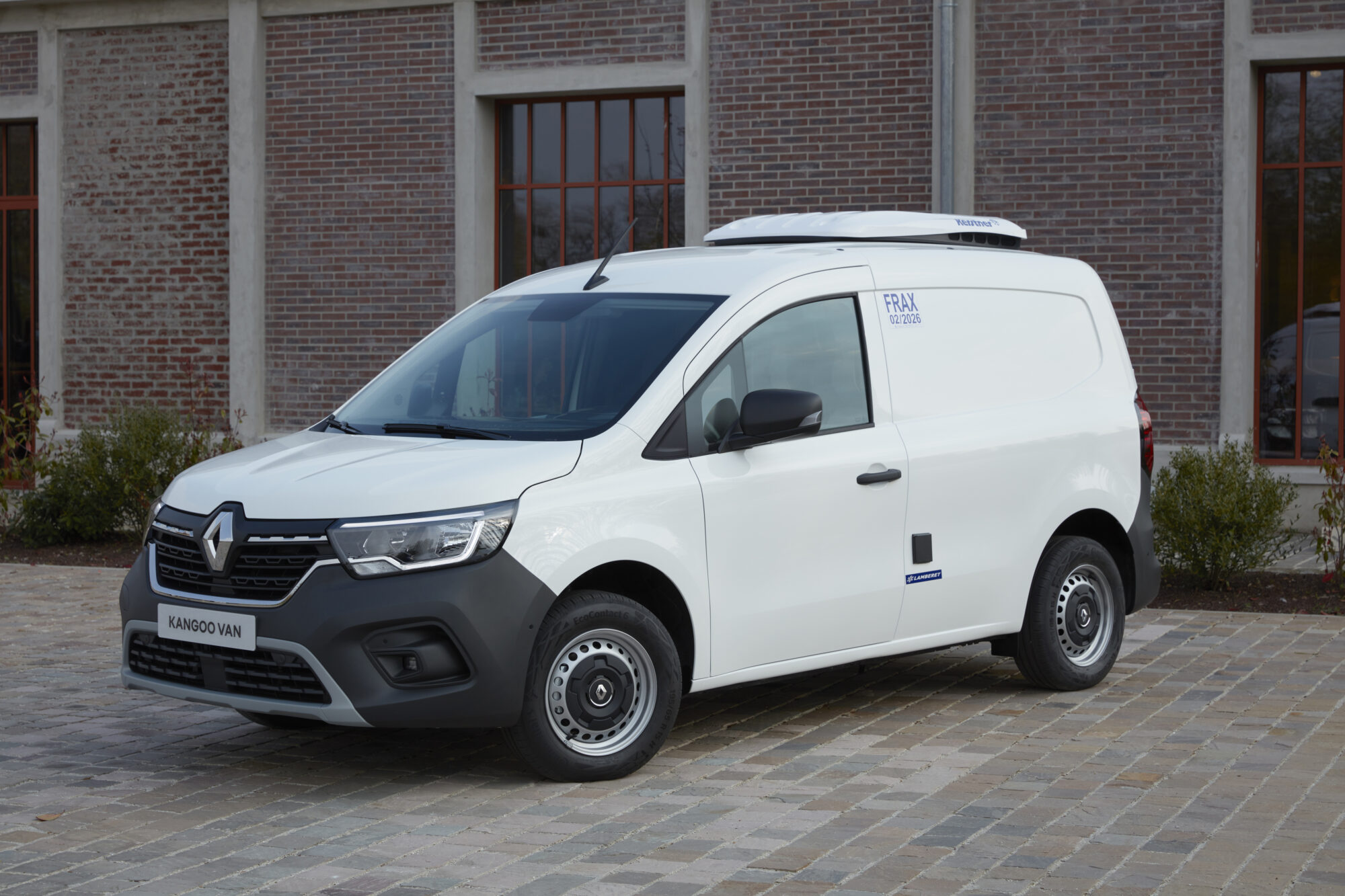 2021 - New Renault Kangoo Van - Tests drive - Converted vehicles
