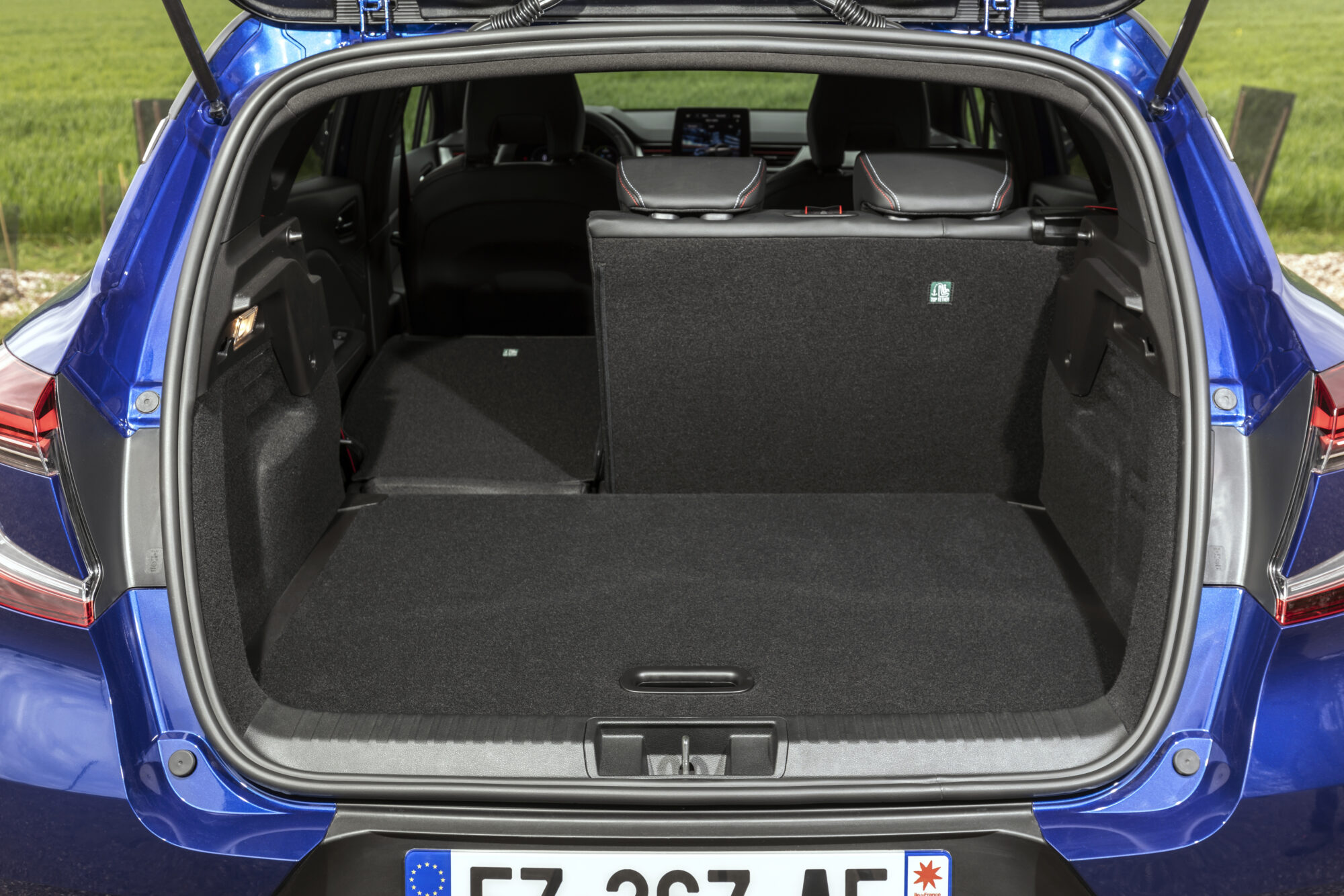2021 - Renault Captur E-TECH Hybrid test-drives - RS Line Version