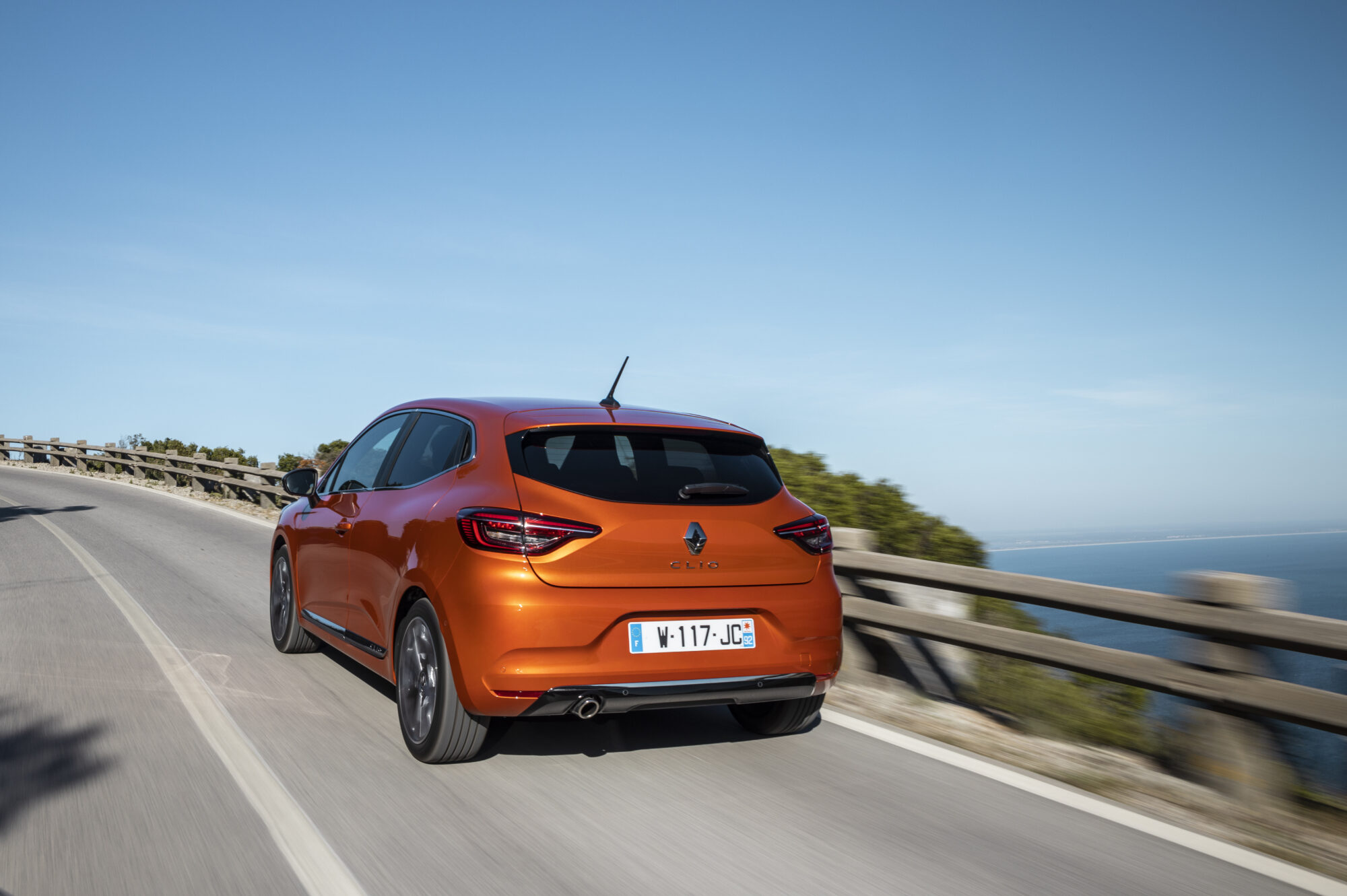 2019 - New Renault CLIO test drive in Portugal