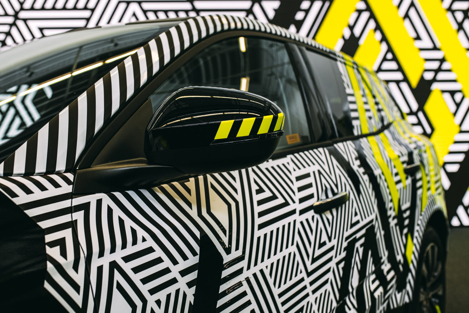 2022 - Story Nouveau Renault Austral : cacher le style avec style