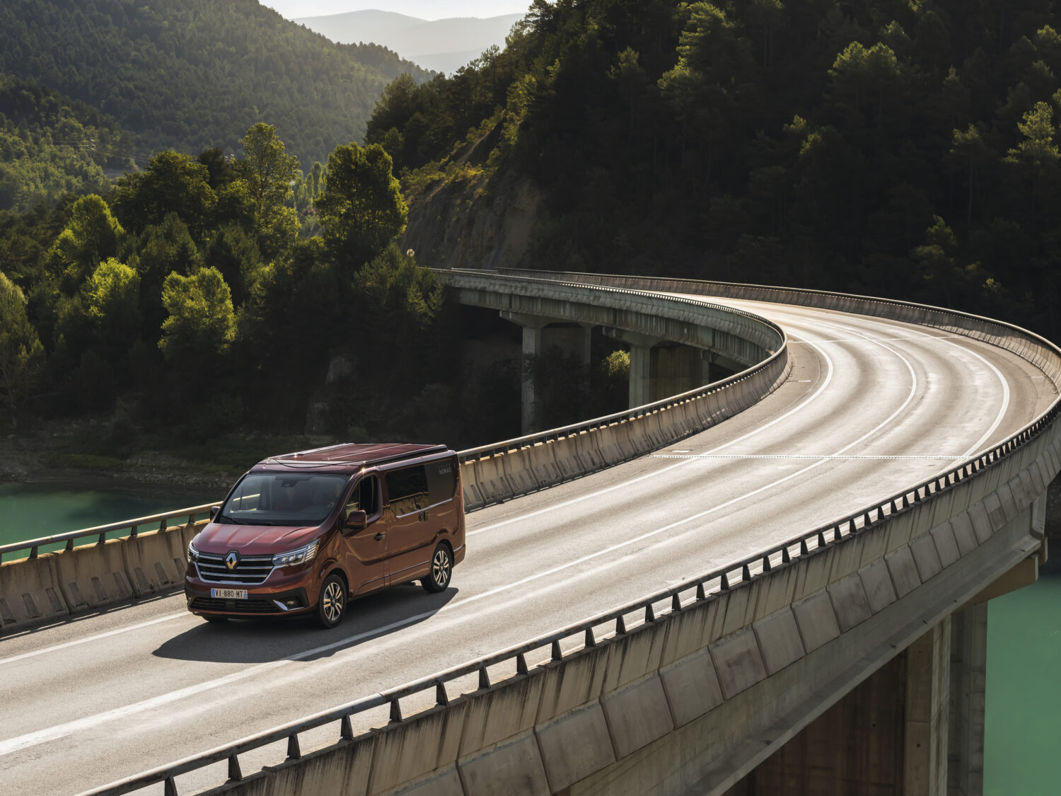 All-new Renault Trafic SpaceNomad